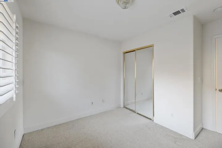 1564 Santa Clara St, Richmond, California 94804