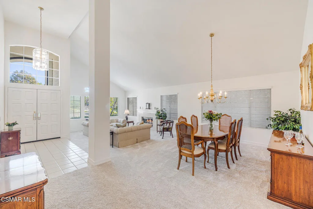 1605 Shadow Oaks Place, Thousand Oaks, California 91362 home-pic-10