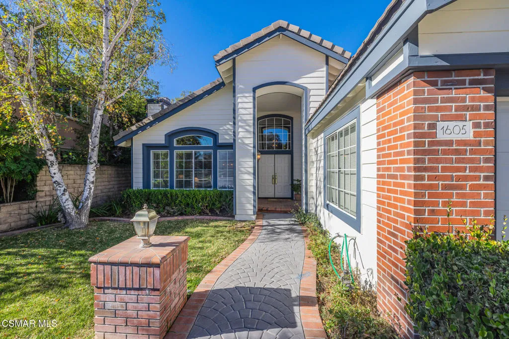 1605 Shadow Oaks Place, Thousand Oaks, California 91362 home-pic-3