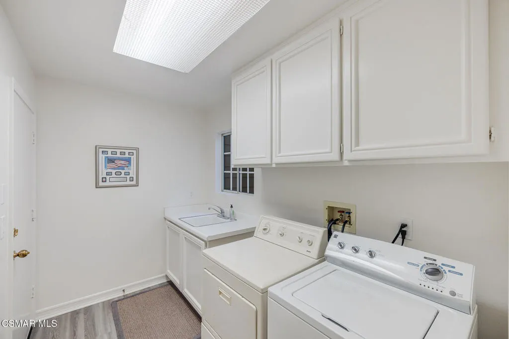 1605 Shadow Oaks Place, Thousand Oaks, California 91362 home-pic-24