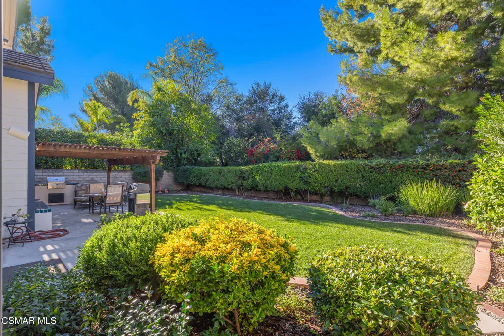 1605 Shadow Oaks Place, Thousand Oaks, California 91362 home-pic-29