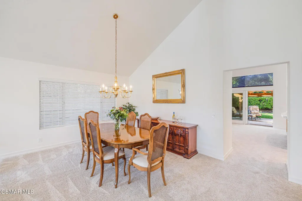 1605 Shadow Oaks Place, Thousand Oaks, California 91362 home-pic-9