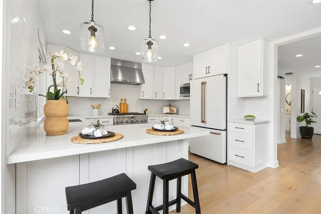 19662 Stern Lane, Huntington Beach, California 92648 home-pic-11