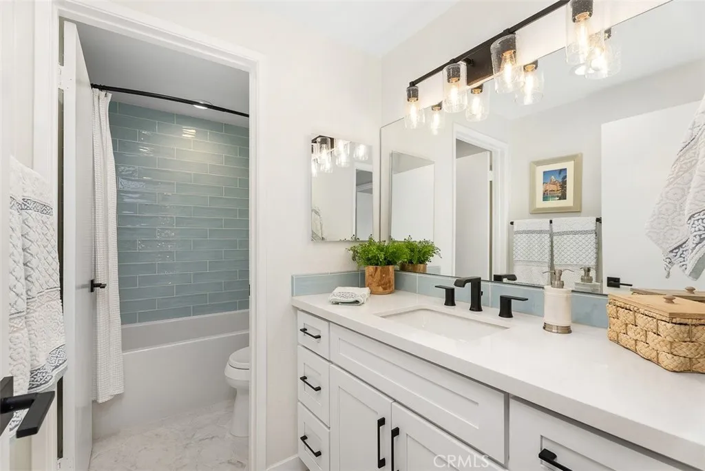 19662 Stern Lane, Huntington Beach, California 92648 home-pic-25