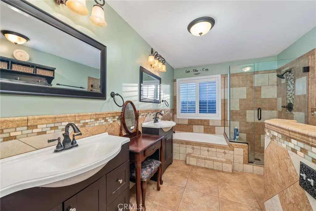 2714 S Erin, San Bernardino, California 92408 home-pic-11