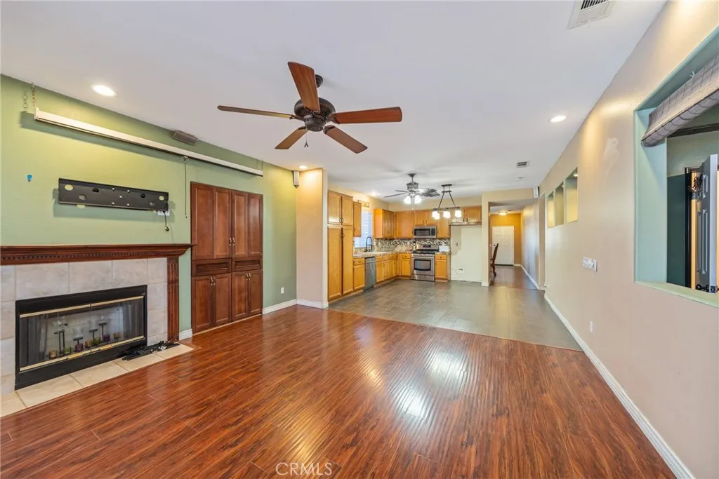 2714 S Erin, San Bernardino, California 92408 home-pic-5