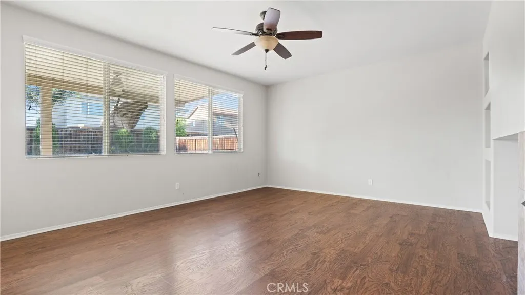 29360 Coral Island Ct, Menifee, California 92585 home-pic-7