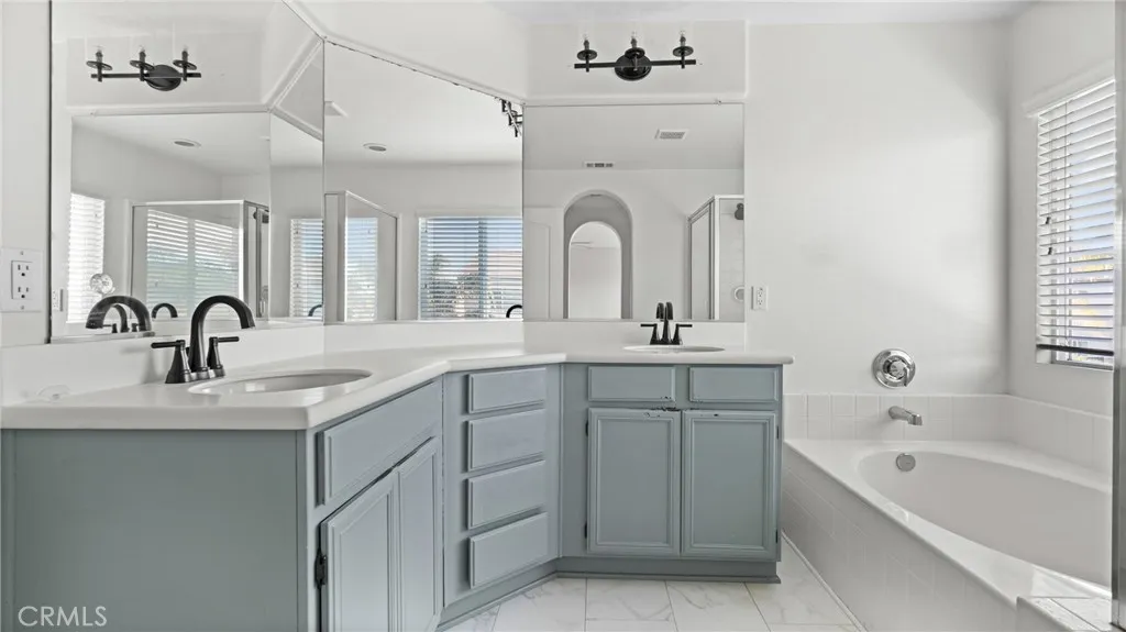 29360 Coral Island Ct, Menifee, California 92585 home-pic-12