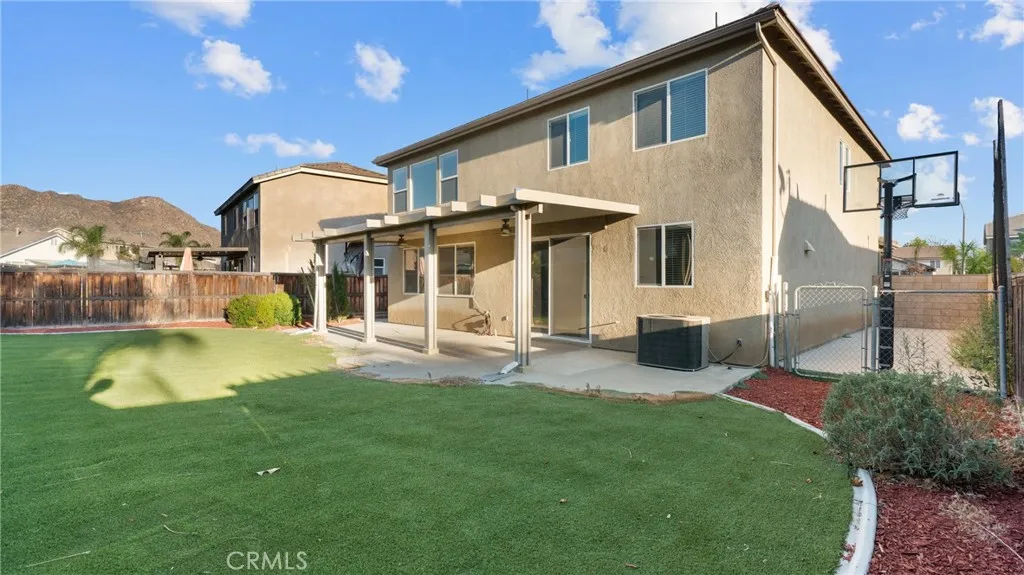 29360 Coral Island Ct, Menifee, California 92585 home-pic-16
