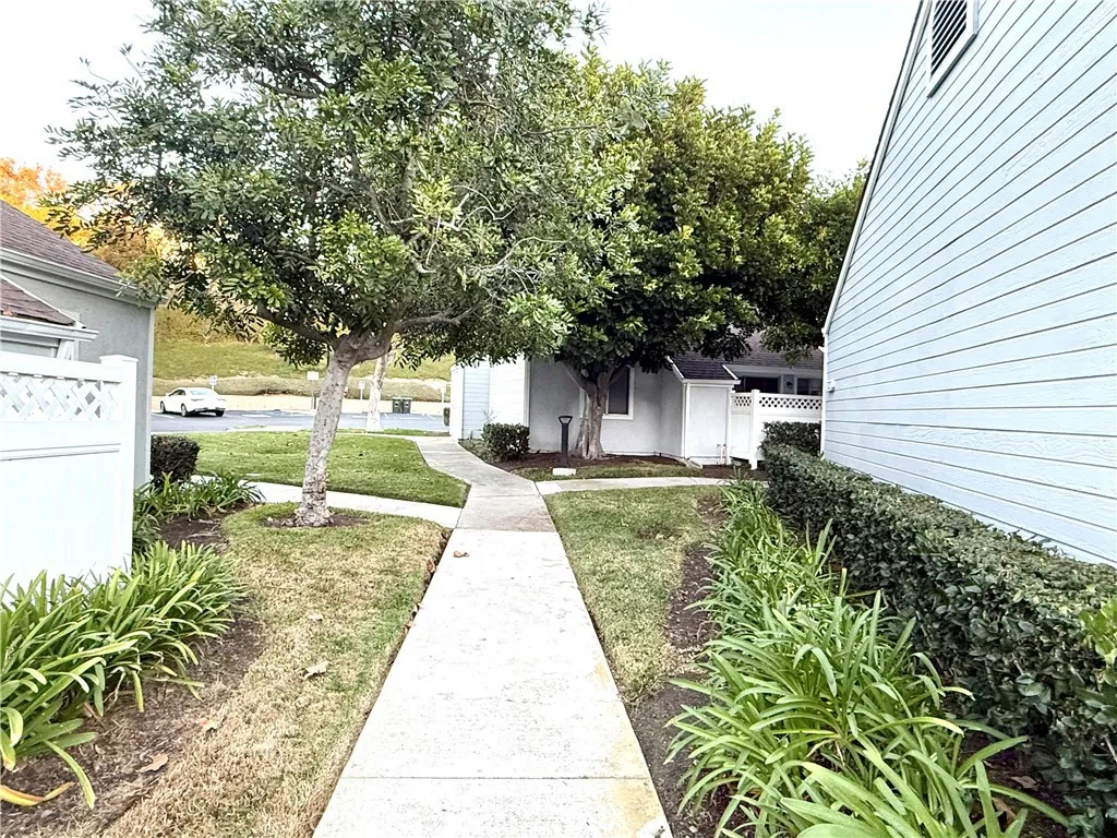 37 Terrace, Laguna Niguel, California 92677 home-pic-11