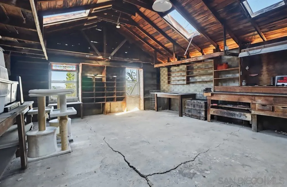 602 Starbright Ln, Alpine, California 91901 home-pic-37