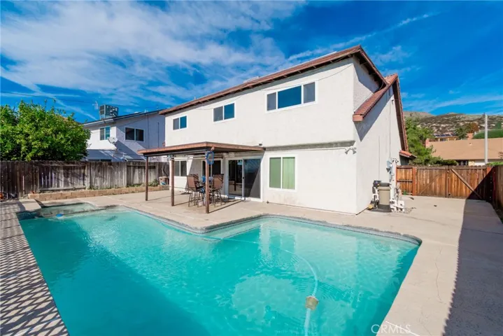 3879 Piedmont, Highland, California 92346