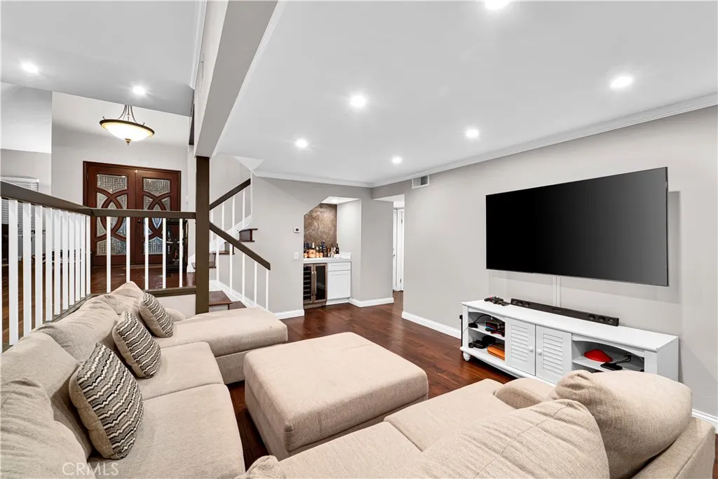17045 Goya, Granada Hills, California 91344 home-pic-16
