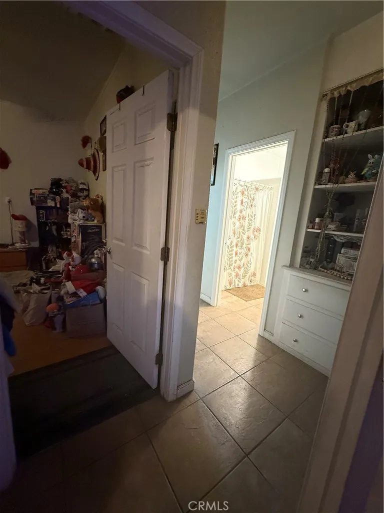 407 N Philadelphia Street, Anaheim, California 92805 home-pic-5