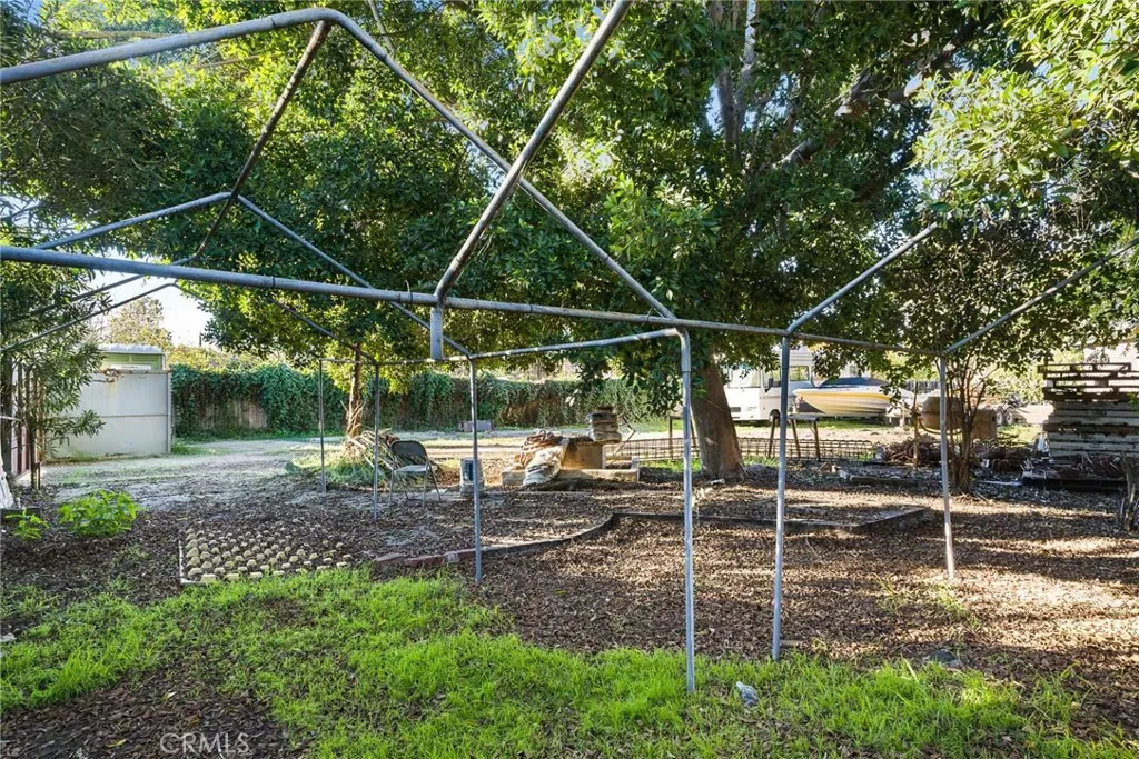 17806 Erwin, Encino, California 91316 home-pic-38