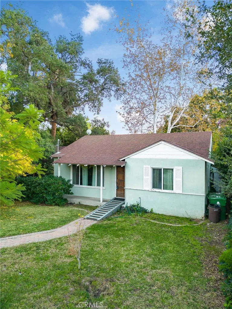 17806 Erwin, Encino, California 91316 home-pic-53