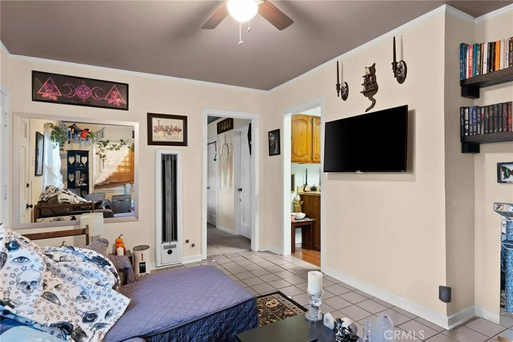 17806 Erwin, Encino, California 91316 home-pic-19