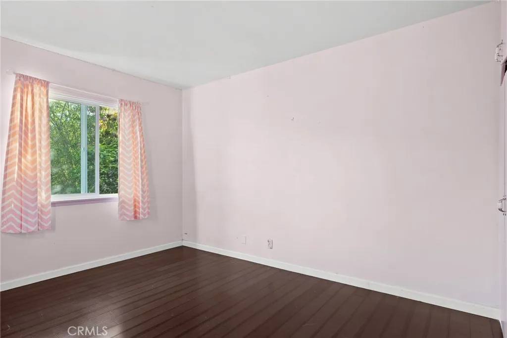 17806 Erwin, Encino, California 91316 home-pic-7