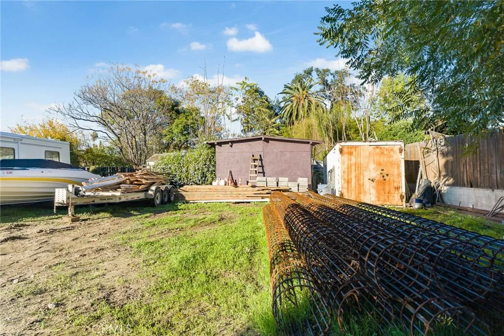 17806 Erwin, Encino, California 91316 home-pic-39