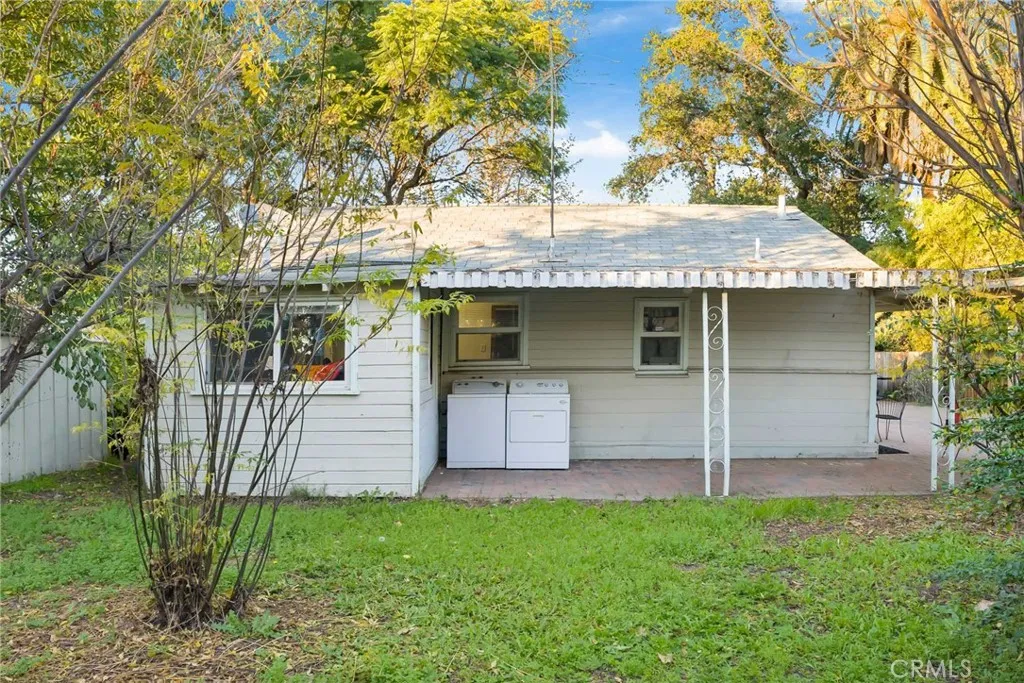 17806 Erwin, Encino, California 91316 home-pic-29