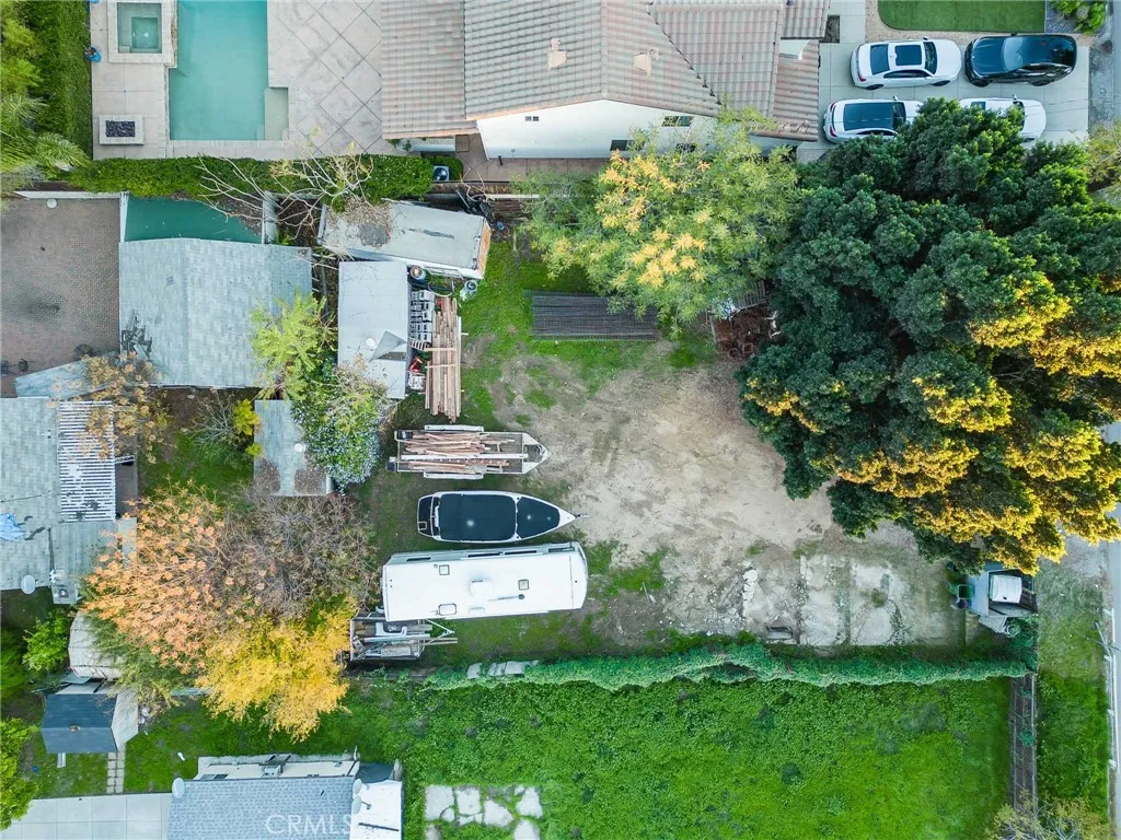 17806 Erwin, Encino, California 91316 home-pic-45