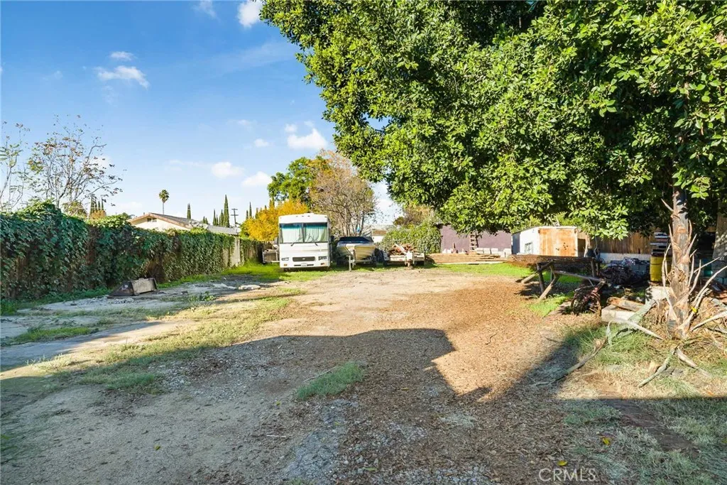 17806 Erwin, Encino, California 91316 home-pic-33