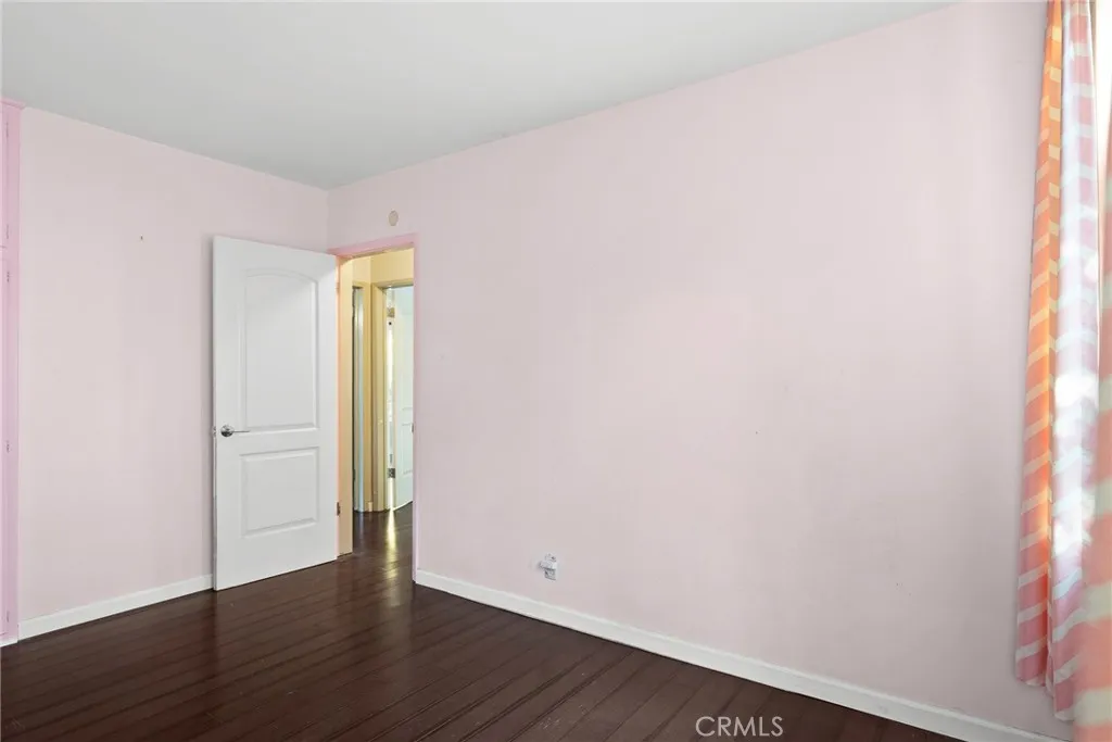17806 Erwin, Encino, California 91316 home-pic-8