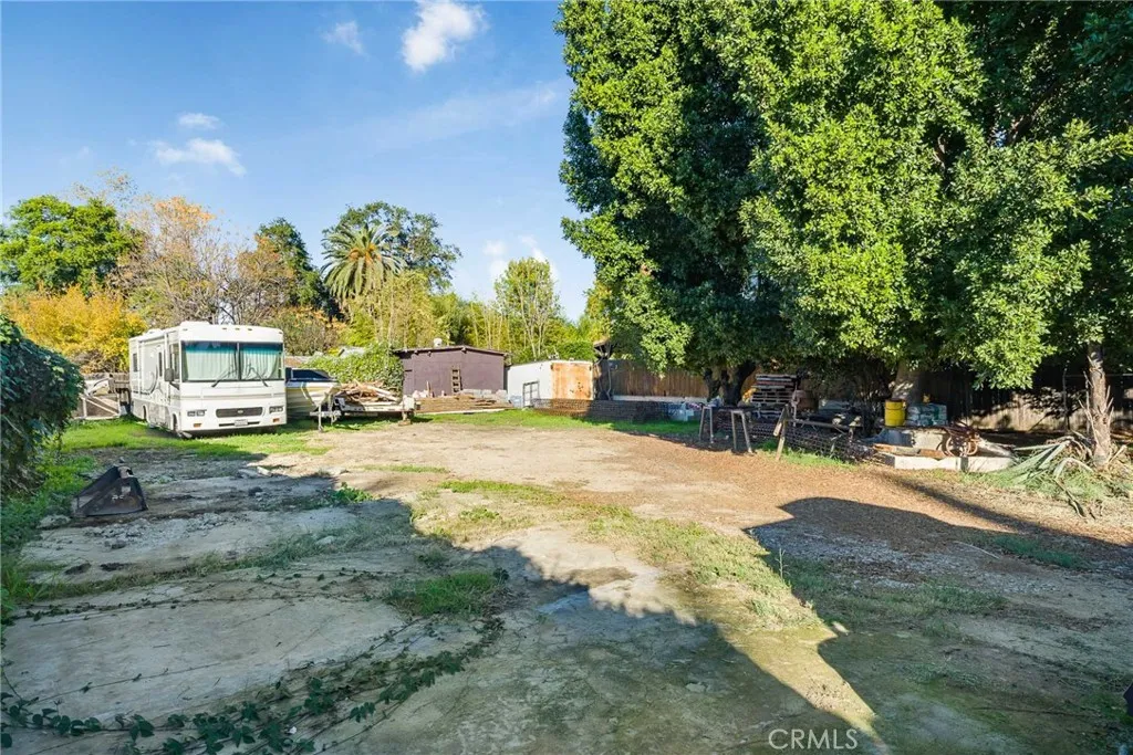 17806 Erwin, Encino, California 91316 home-pic-31