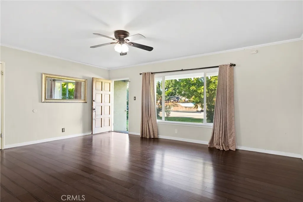 17806 Erwin, Encino, California 91316 home-pic-4