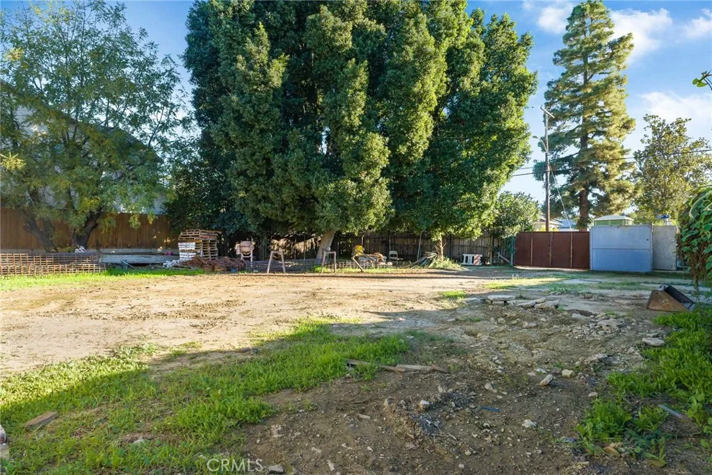 17806 Erwin, Encino, California 91316 home-pic-41