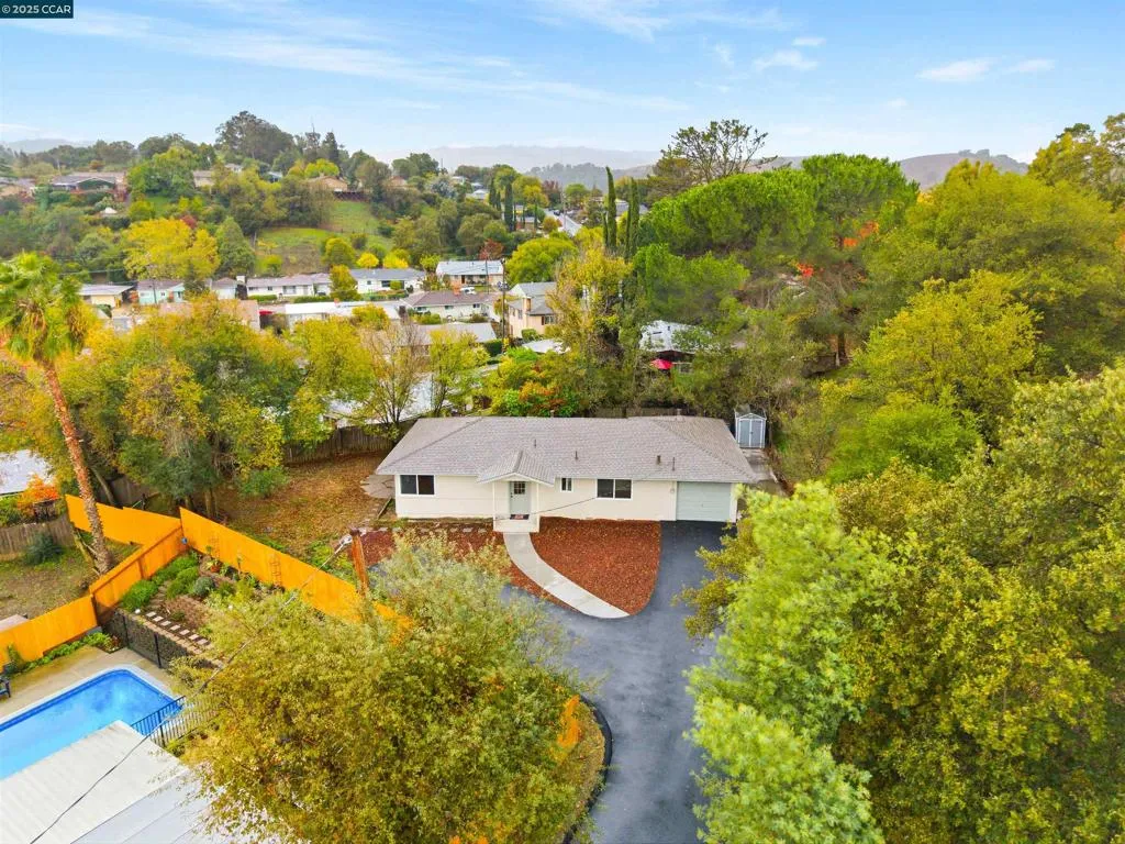 3102 Pine St, Martinez, California 94553 home-pic-16