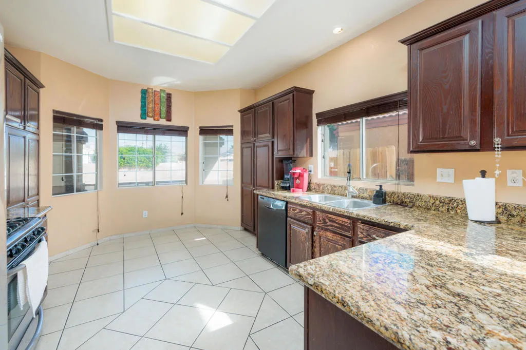 81253 Coco Palm Drive, Indio, California 92201 home-pic-4