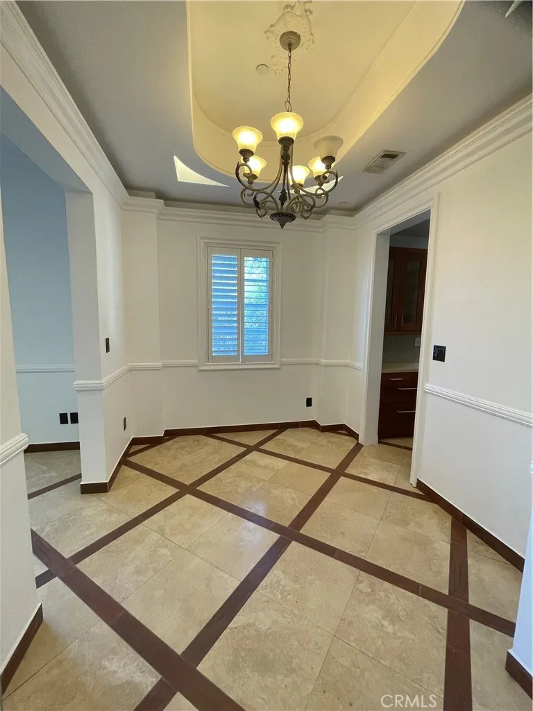 8655 Hillside, Los Angeles, California 90069 home-pic-2
