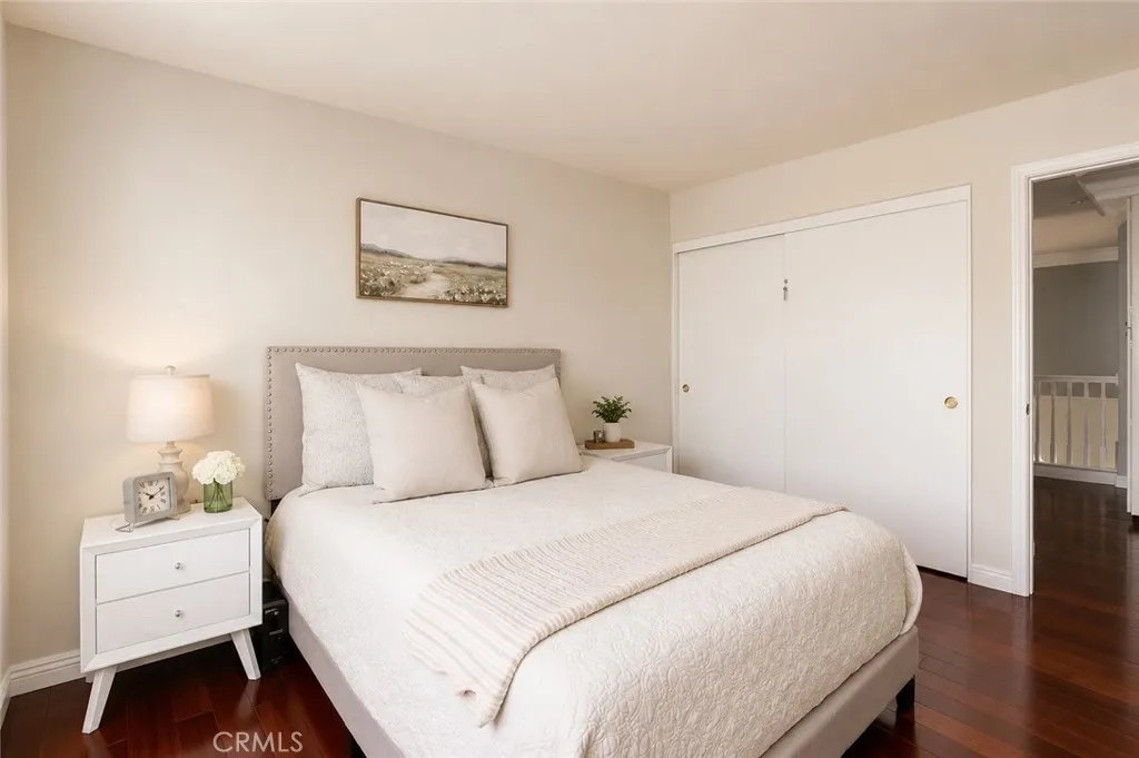 Upstairs Bedroom #2