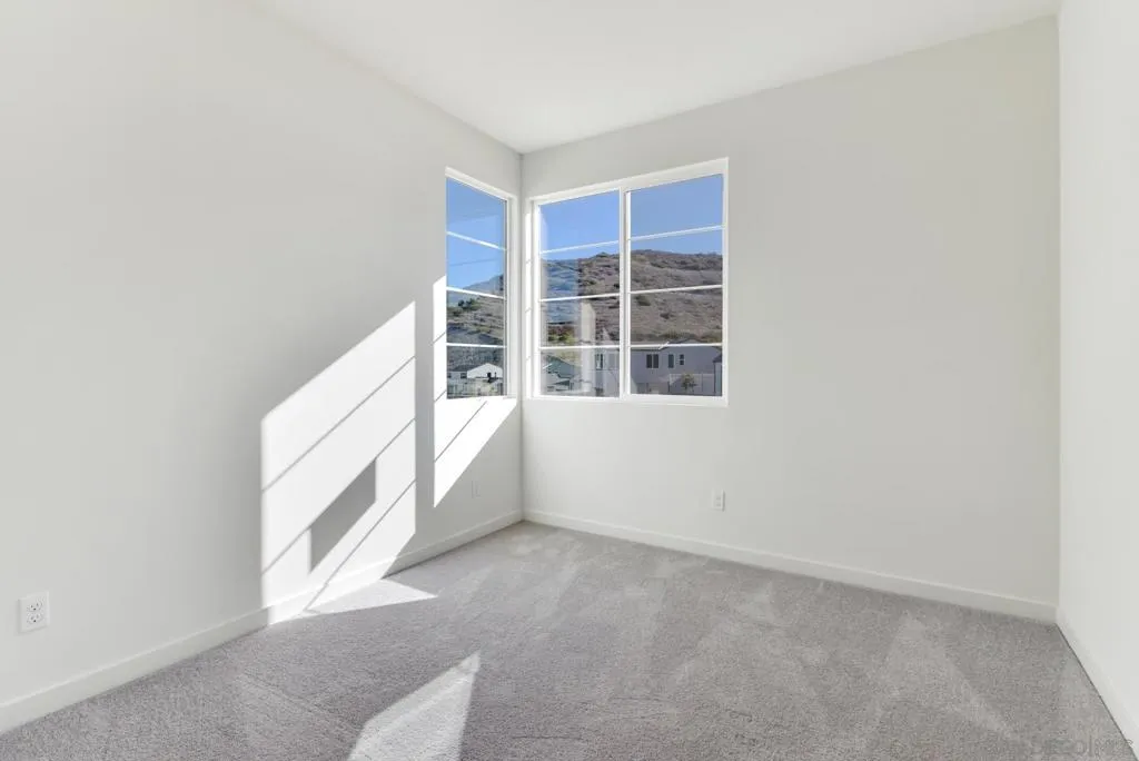 650 Meadowood St Lot 395, Fallbrook, California 92028 home-pic-2