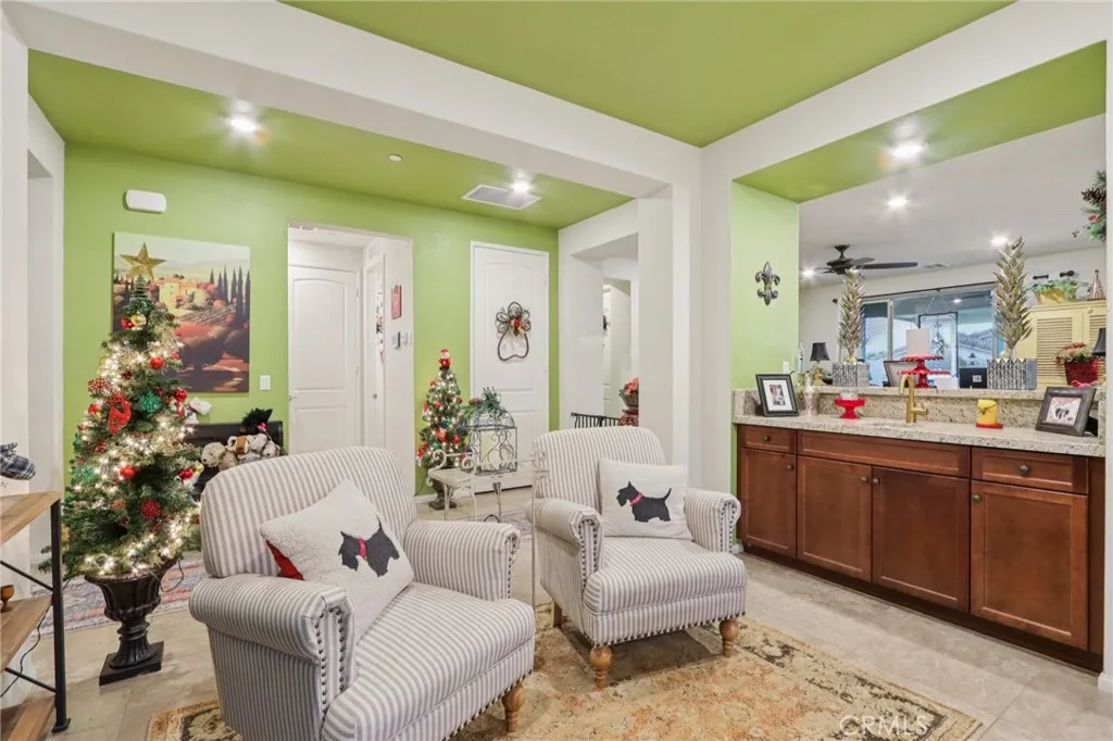 1639 Via Simpatico, Hemet, California 92545 home-pic-9