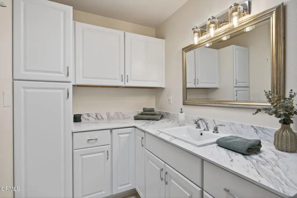 111 E Bay Boulevard, Port Hueneme, California 93041 home-pic-34
