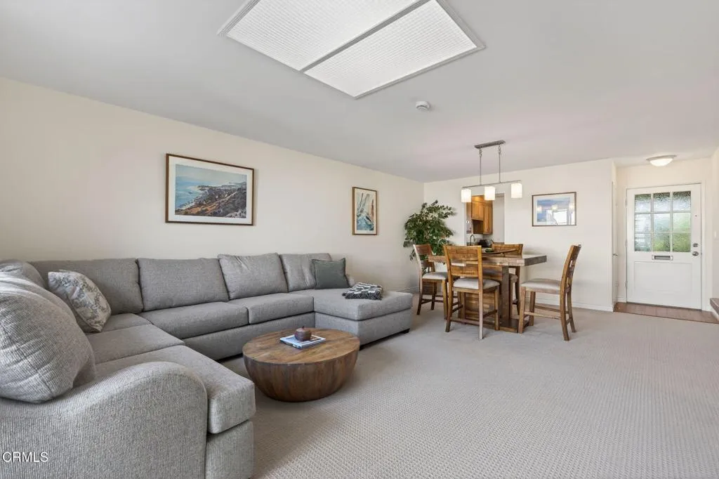 111 E Bay Boulevard, Port Hueneme, California 93041 home-pic-6