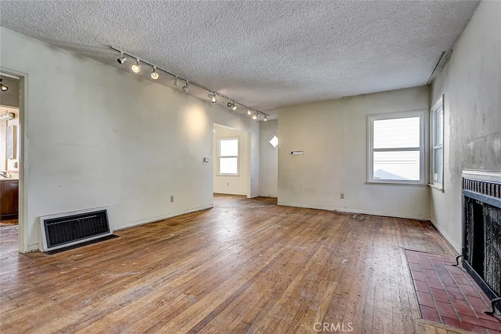 340 Avenue F, Redondo Beach, California 90277 home-pic-26