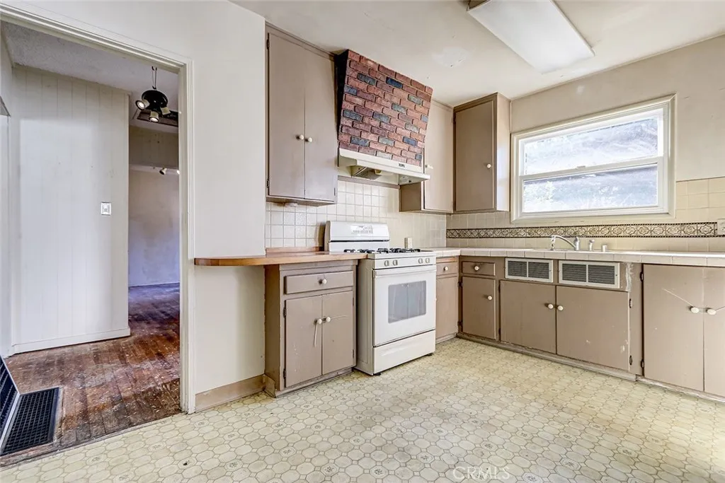 340 Avenue F, Redondo Beach, California 90277 home-pic-22