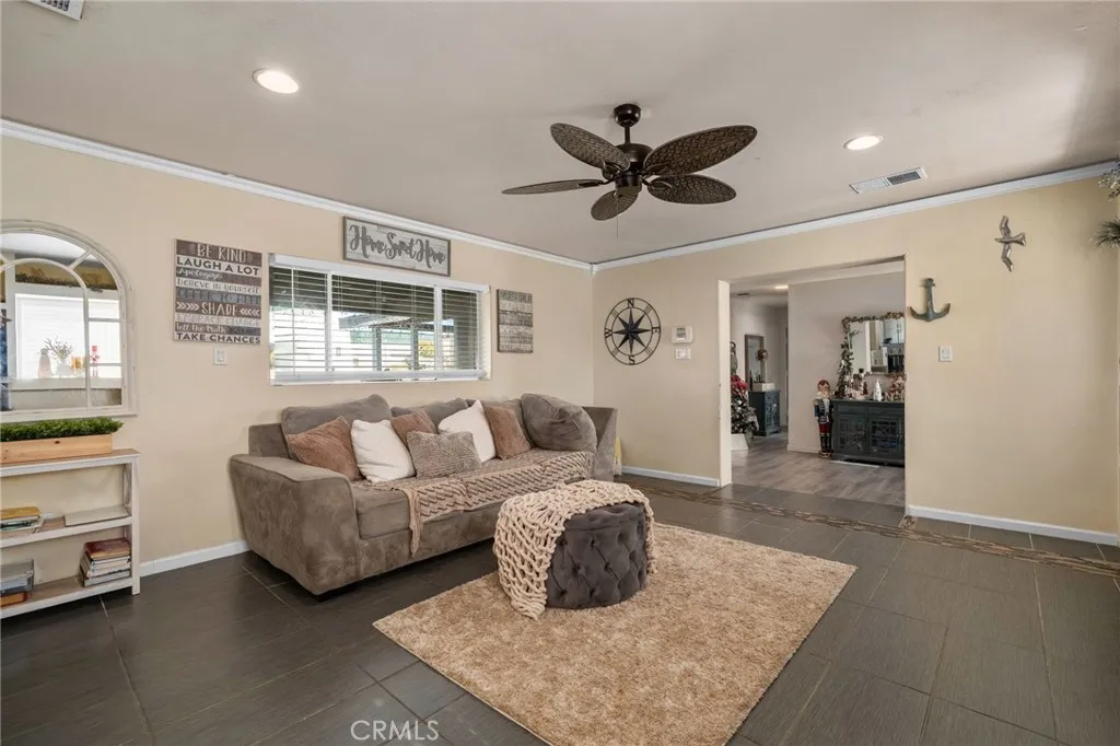 826 W Main, Riverside, California 92507 home-pic-11