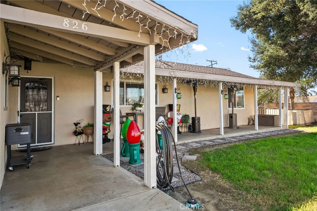 826 W Main, Riverside, California 92507 home-pic-4