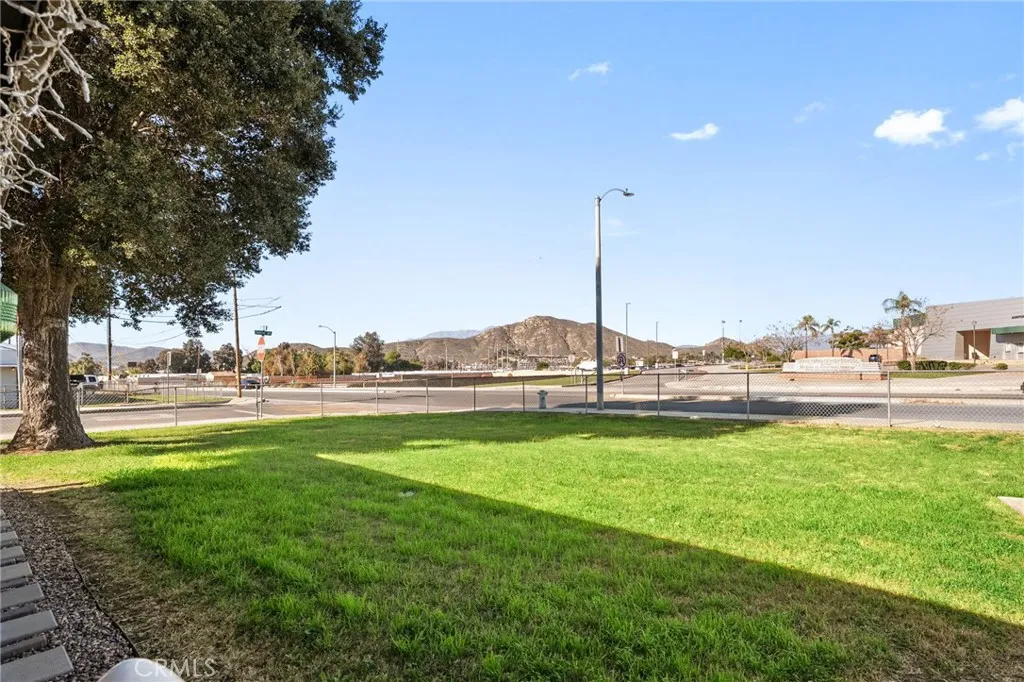 826 W Main, Riverside, California 92507 home-pic-6