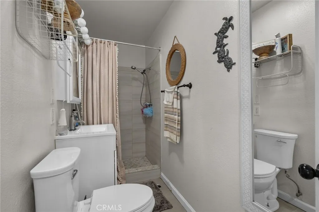 826 W Main, Riverside, California 92507 home-pic-12