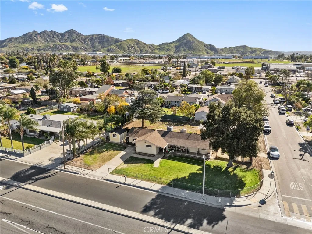 826 W Main, Riverside, California 92507 home-pic-45