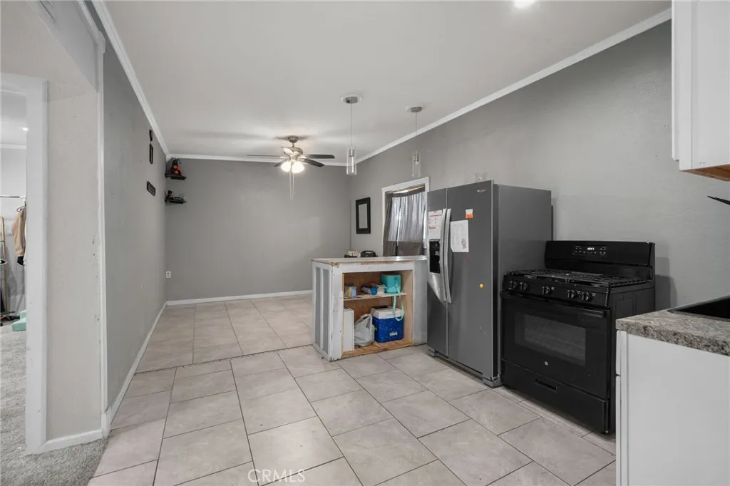 826 W Main, Riverside, California 92507 home-pic-30
