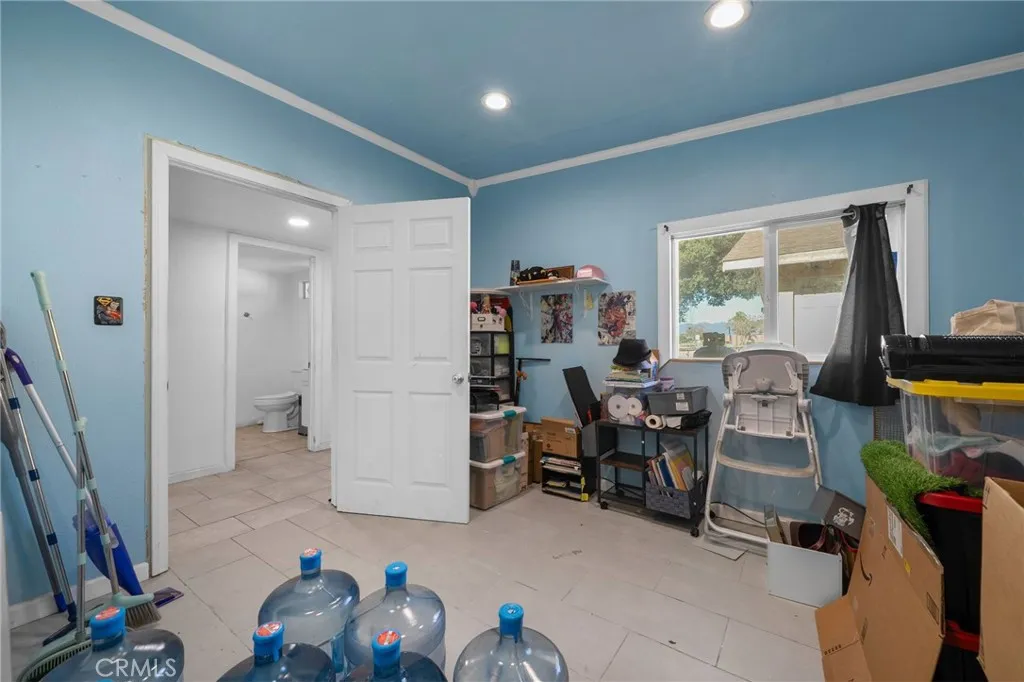826 W Main, Riverside, California 92507 home-pic-36