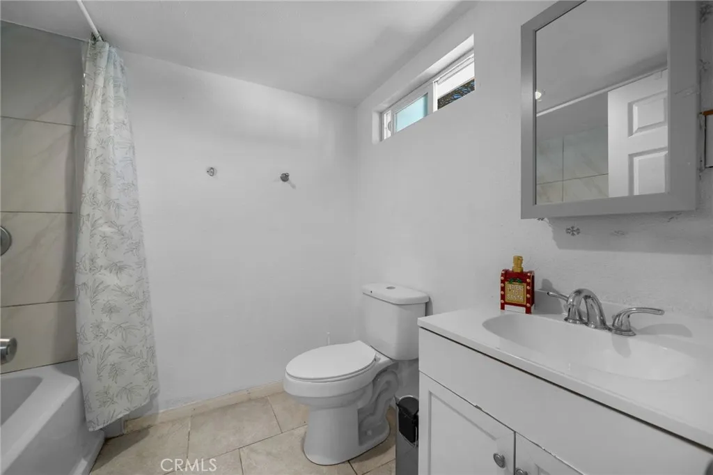 826 W Main, Riverside, California 92507 home-pic-37