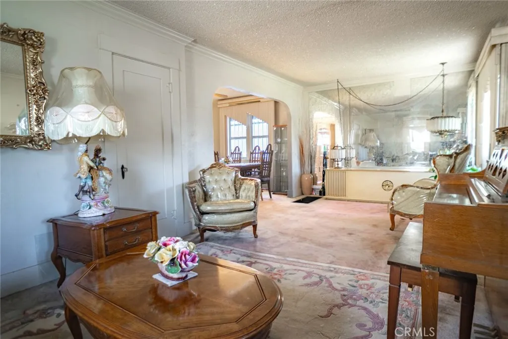 5934 Madden, Los Angeles, California 90043 home-pic-12