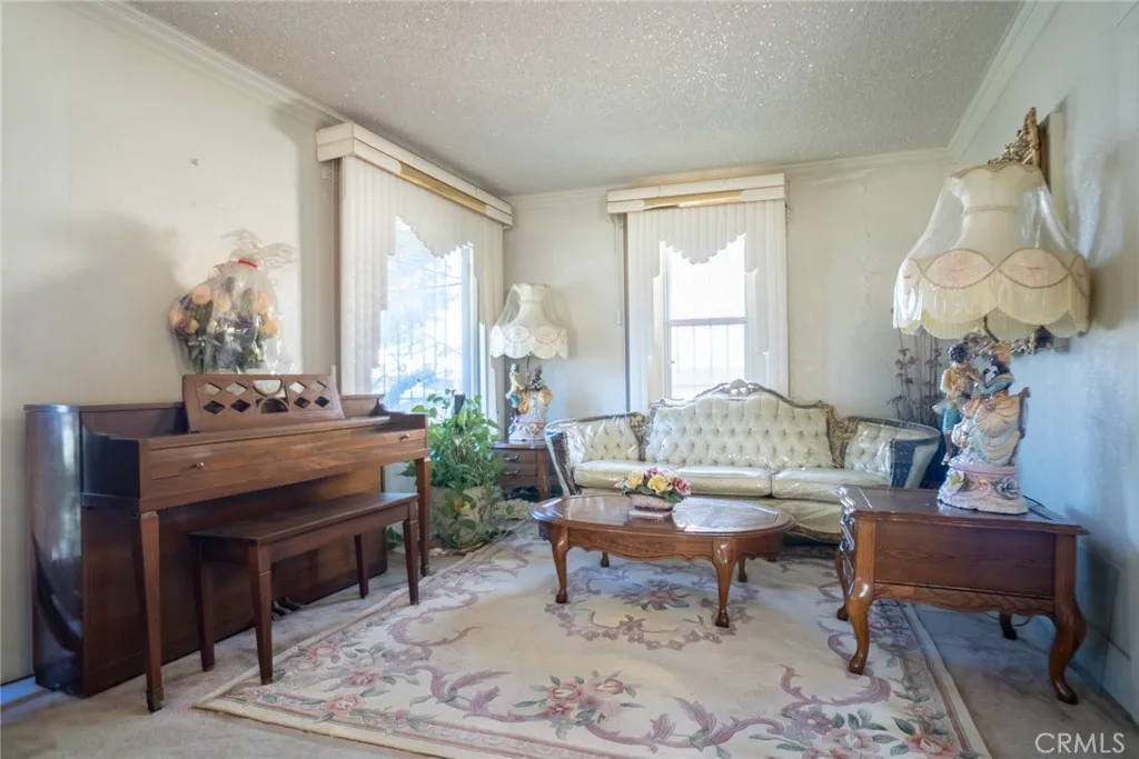 5934 Madden, Los Angeles, California 90043 home-pic-11